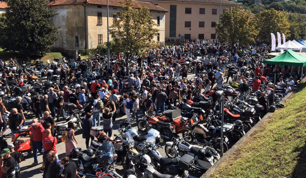 Essai d&rsquo;une moto sportive italienne en 2026 : nos impressions terrain